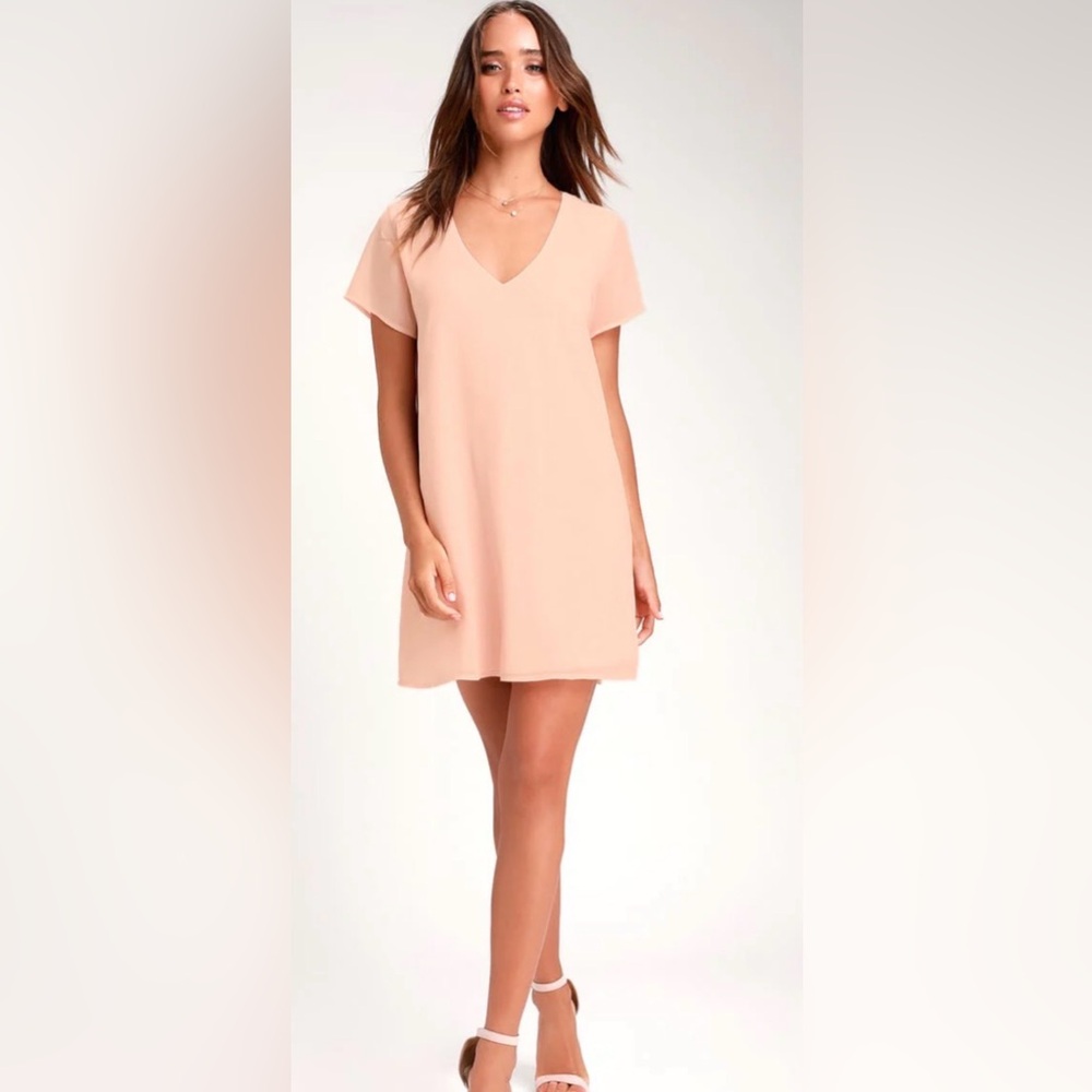 Lulu's Blush V-Neck Dress